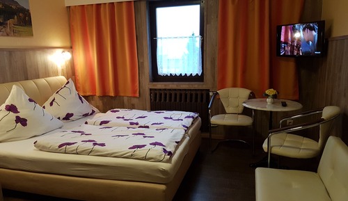 Classic Double Room, 1 Queen Bed