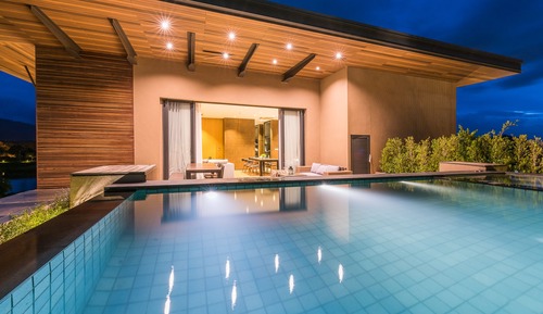 2 Bedrooms Luxury Penthouse with Private Pool