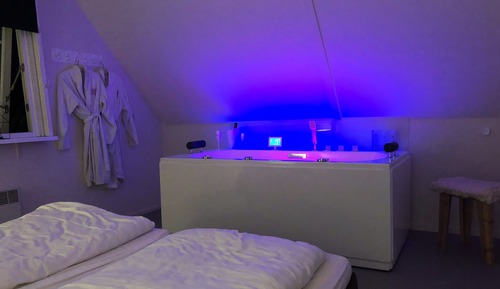 House, 1 Bedroom, Non Smoking, Jetted Tub (Elysium)