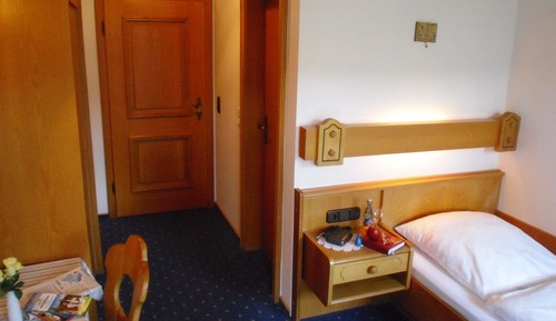 Single Room, Terrace
