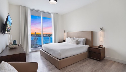 Premium Condo, 2 Bedrooms, Marina View