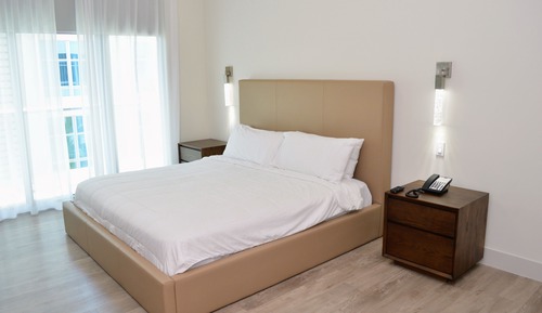 Exclusive Suite, 1 Bedroom, Partial Sea View