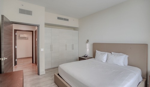 Deluxe Condo, 1 Bedroom, Non Smoking, Partial Ocean View