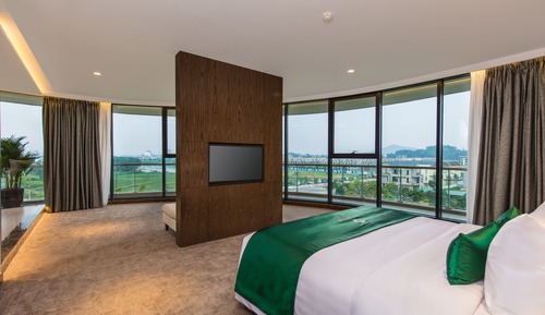 Executive Suite