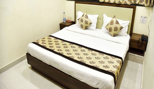 Standard Room, 1 King Bed, Accessible, Non Smoking