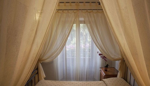 Classic Triple Room, Balcony