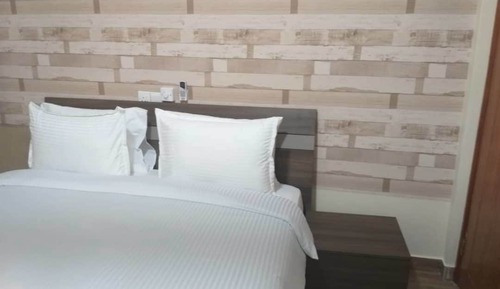 Standard Room, 1 Queen Bed, Non Smoking