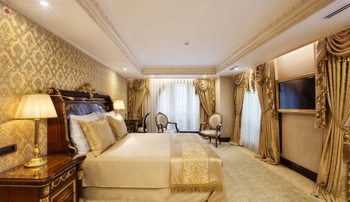 Junior Studio Suite