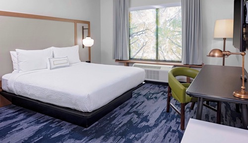 Room, 1 King Bed, Non Smoking (Hearing Accessible)
