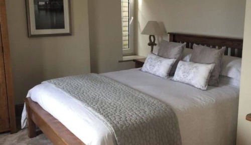 Deluxe Double Room, Private Bathroom