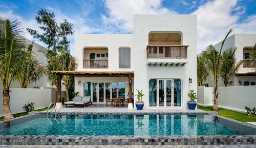 Stelia Residences 2 Bedroom Ocean View with Private Pool