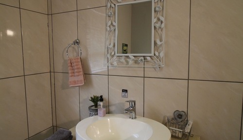 Comfort Double Room (Bath/Shower)