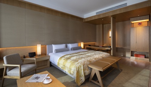 Heritage Bath with view King (No club lounge access, No heritage benefit) Junior Suite 60sqm