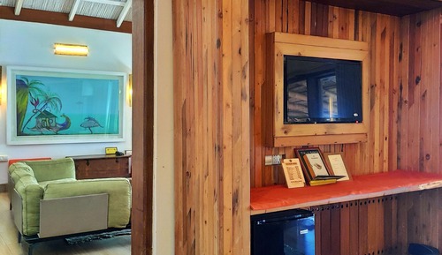 Beach Villa with Living Room 