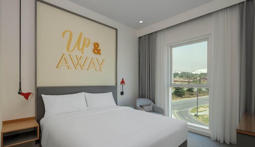 Rover Room - Free Shuttle service to JBR beach, IBN Battuta Mall and Parks