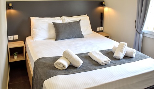 Deluxe Double Room, City View