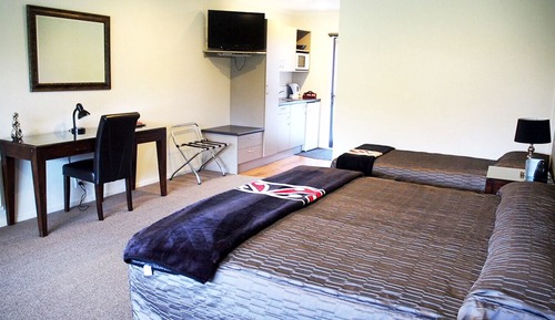 Studio, Jetted Tub, Lake View