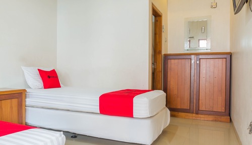 Economy Twin Room