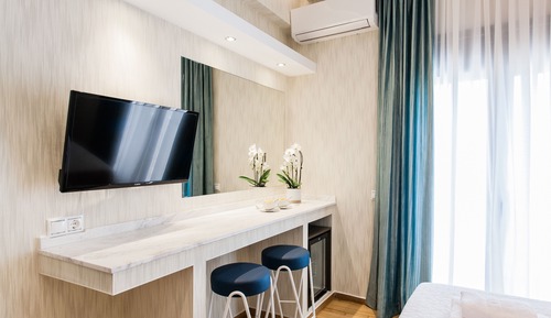 Romantic Studio