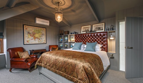 Deluxe Double Room (5)