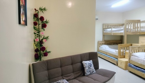 Family Room, Multiple Beds