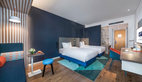 Standard Room, 2 Twin Beds (Minifridge)