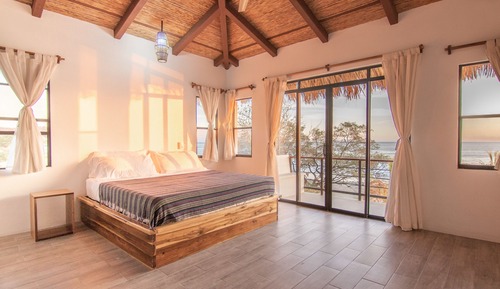 Deluxe Double Room, 1 King Bed, Sea View (Room 1)