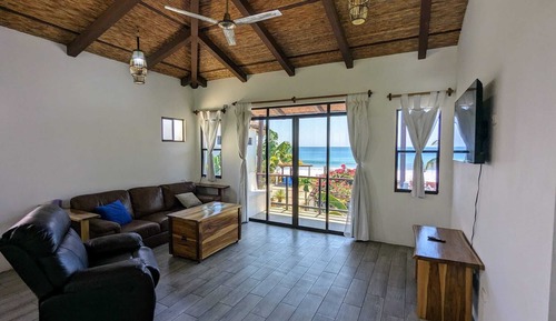 Premium Studio Suite, 1 King Bed, Kitchen, Ocean View