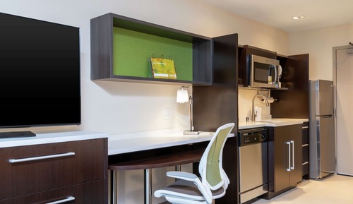 Studio, 1 King Bed, Accessible (Hearing)