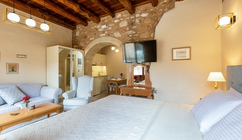 Suite, Terrace, Pool View