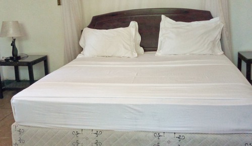 Standard Studio Suite, 1 Queen Bed