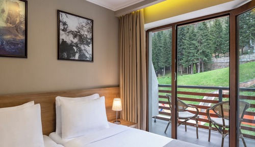 Standard Twin Room, River View