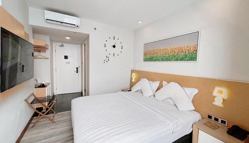 Superior Room King Bed