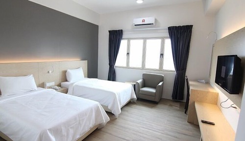 Deluxe Twin Room