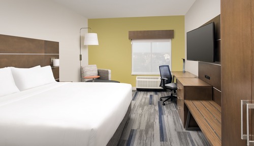 Standard Room, 1 King Bed, Accessible (Communications Accessible)