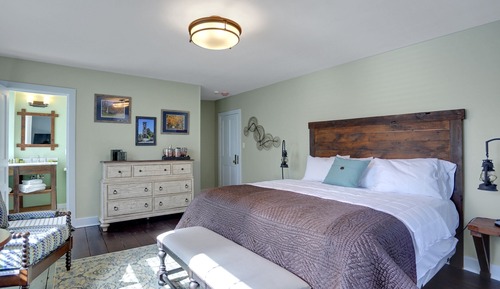 Room, 1 King Bed (Stone Lodge)