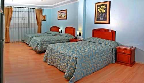 Family Triple Room, 3 Bedrooms, Accessible, Microwave