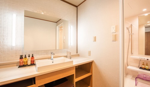Double or Twin Room, Non Smoking, River View