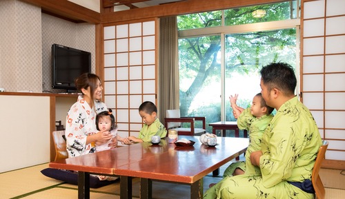 Japanese Style Room for 4-5 adults (1F, No Bathroom)