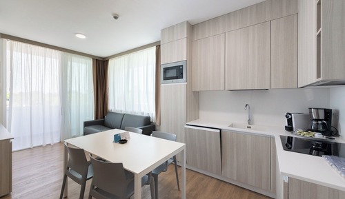 Superior Condo, 1 Bedroom