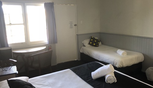 Triple Room, Multiple Beds