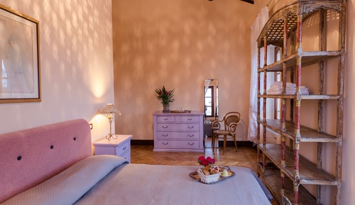 Room, Garden View