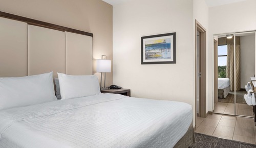 Suite, 1 King Bed, Accessible, Non Smoking (Hearing)