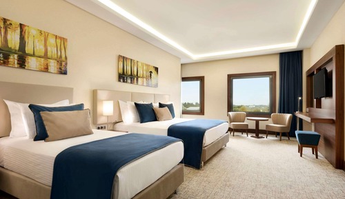 Family Room, 1 Queen Bed, Non Smoking