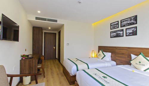 Grand Deluxe Twin Room