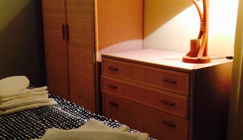 Double Room, Shared Bathroom (Verde)