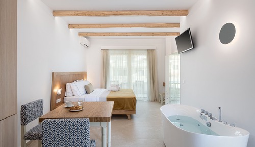 Superior Double Room, City View
