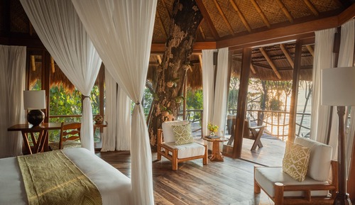 Tree House (Mamole)
