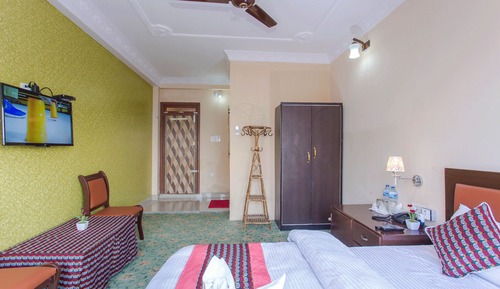 Super Deluxe Room