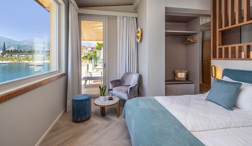 Superior Suite, 1 Bedroom, Non Smoking, Lake View (MIRALAGO JS)
